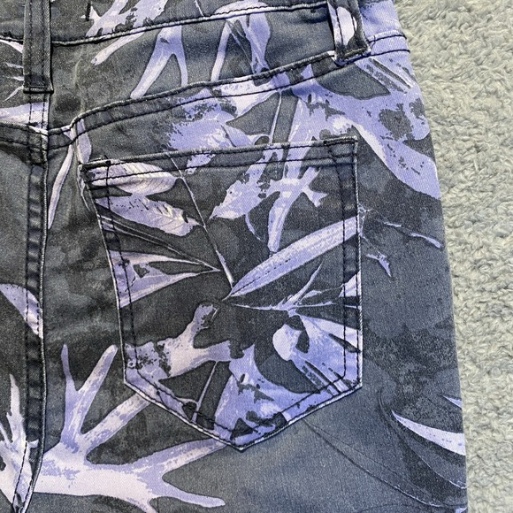 Free People Womens Purple Gray Jeans Size 28 Leaf Print Stretch Faded Artsy - Picture 10 of 12